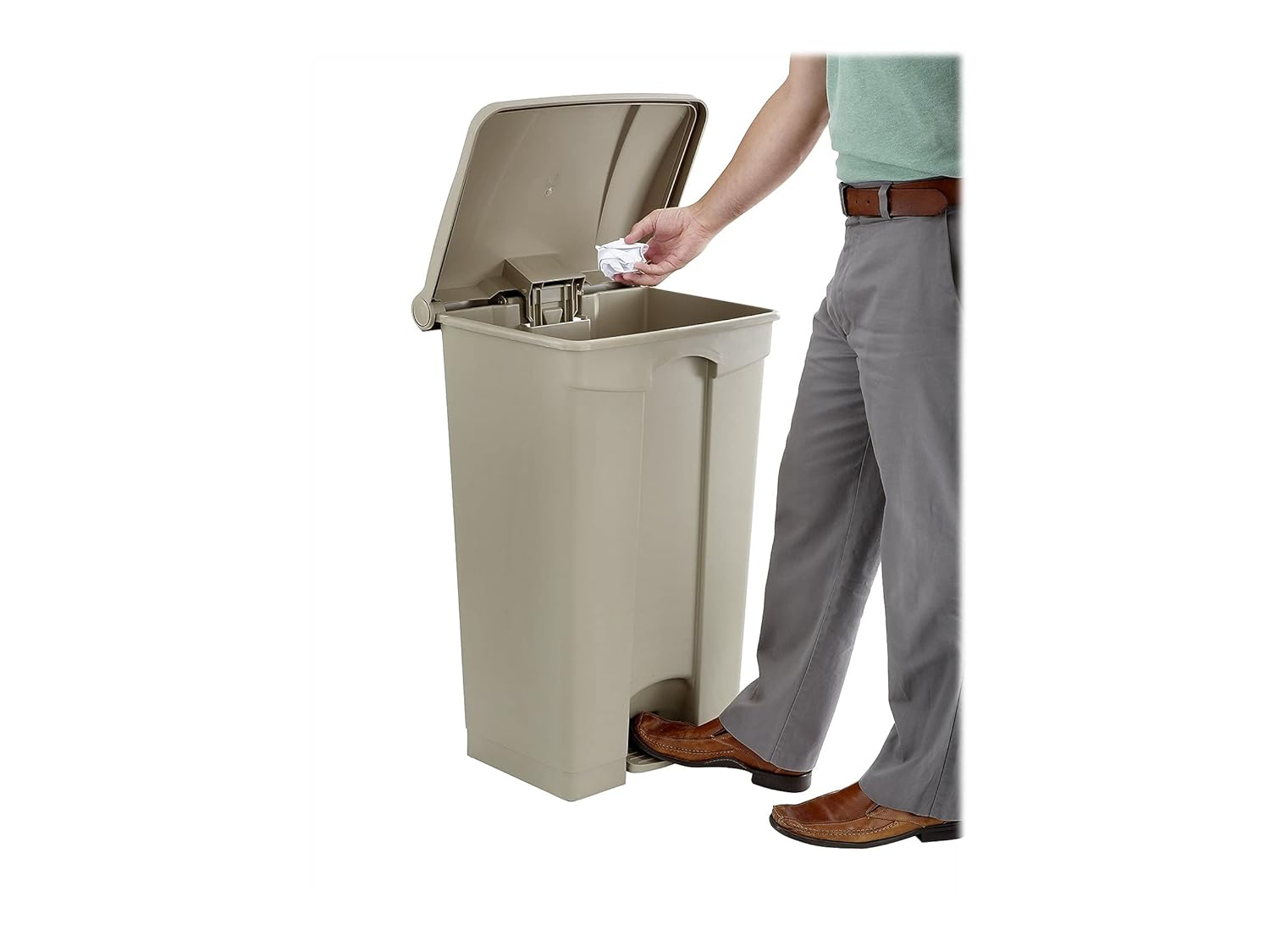 Step On Plastic Trash Can with Foot Pedal, 23 Gallon Garbage Can for Kitchen, Indoor or Outdoor Use, Hands Free, Tan